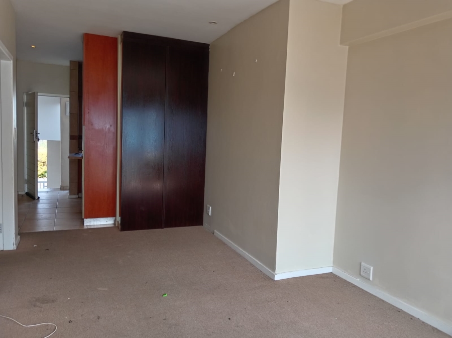 1 Bedroom Property for Sale in Beacon Bay Eastern Cape